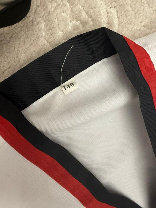 Гарантия нету только сам одежды