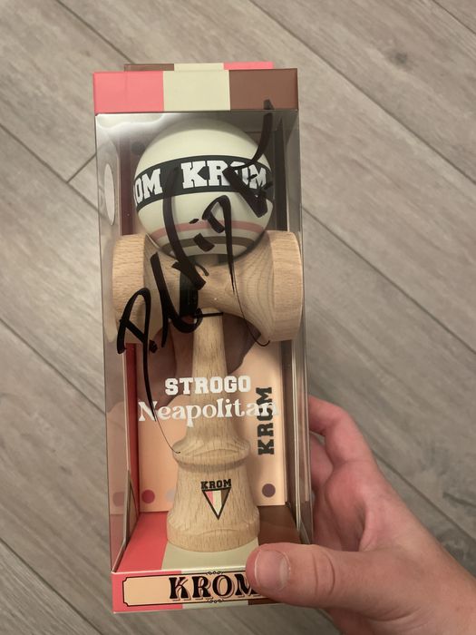 kendama krom strogo napolitan