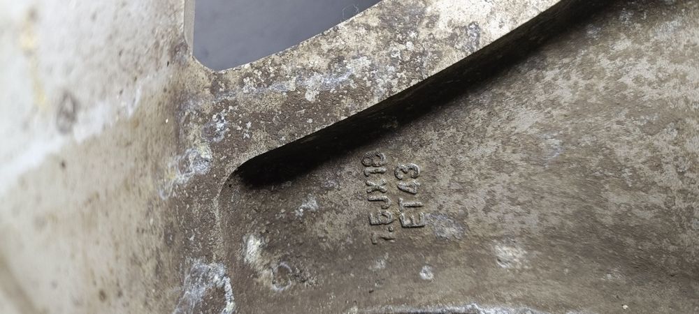 Vând jante Ssangyong