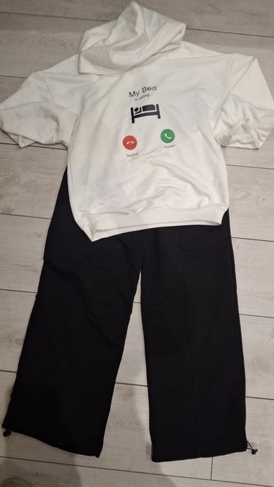 Лот от суичър Шейн и спортно долнище р-р  152