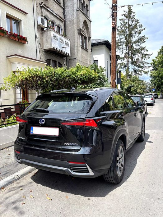 Lexus NX 300h 4x4 77500 km 2020 impecabil