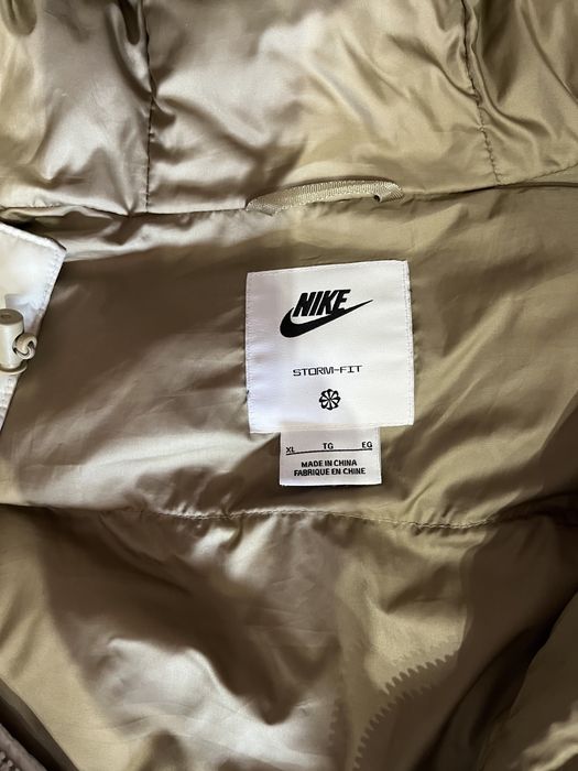 Nike яке Storm-fit
