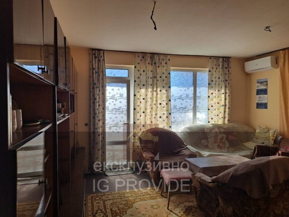 Продава се Двустаен апартамент в Айтос - 59 кв.м за 1145 €/кв.м - Снимка #1