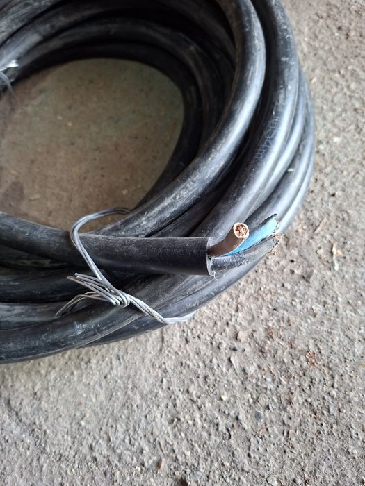 Кабель КГ 3*10 есть 14метра