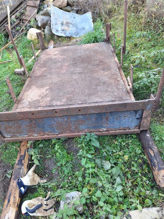 Cadru solid pentru remorca / bena