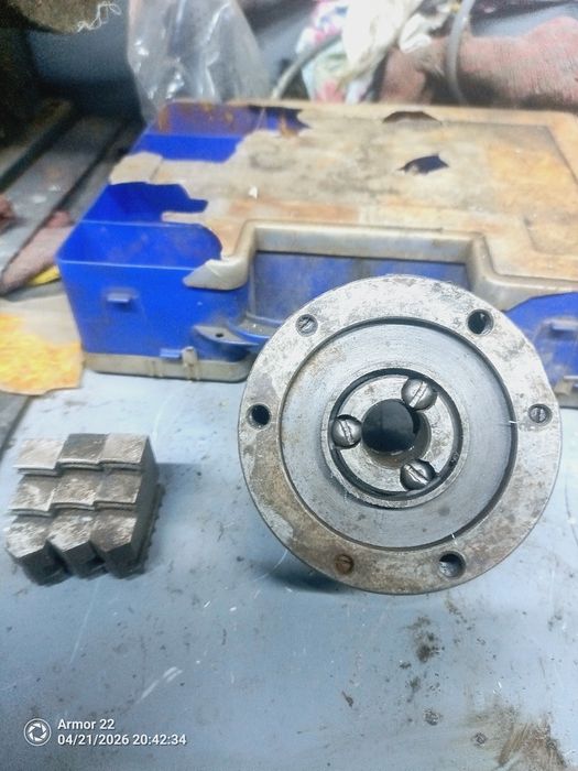 Патрон токарный 100 мм