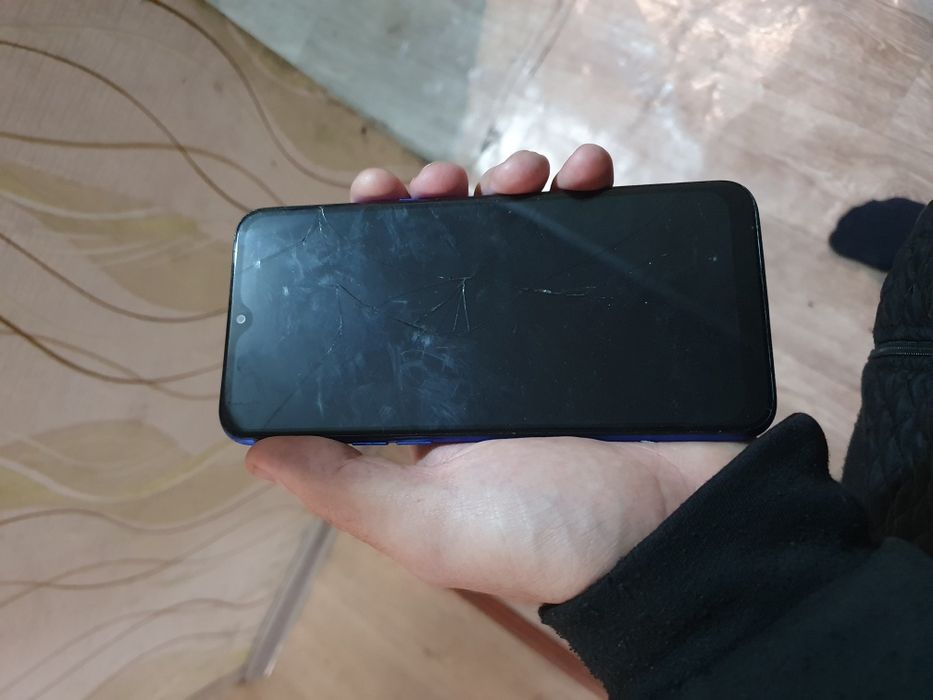 Срочно realme c2 хороший телефон