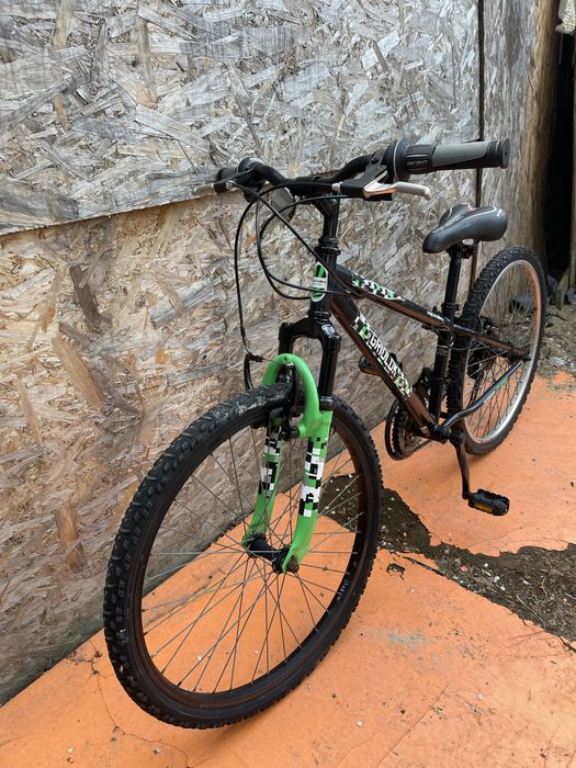 Bicicleta apollo gridlock roti 24”