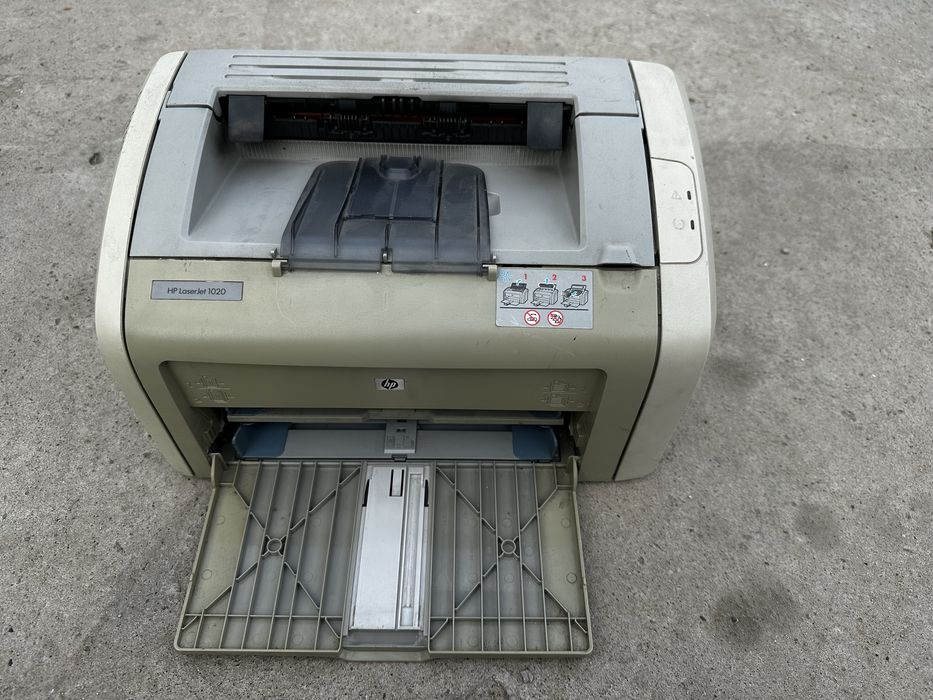 Продам принтеры черна-белый