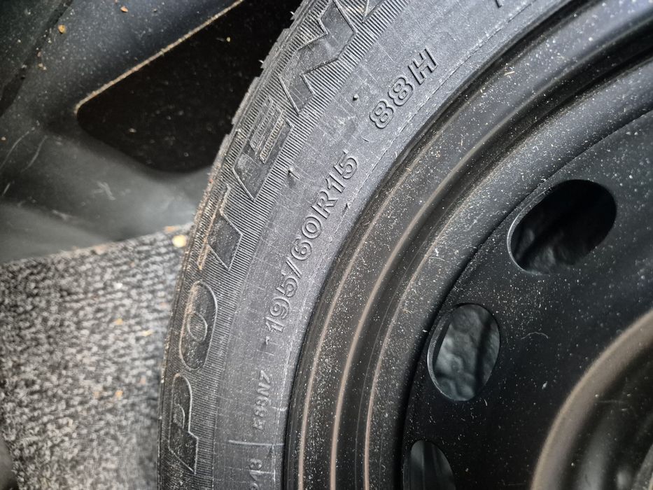 Резервна гума за мицобиши каризма 195 60 15