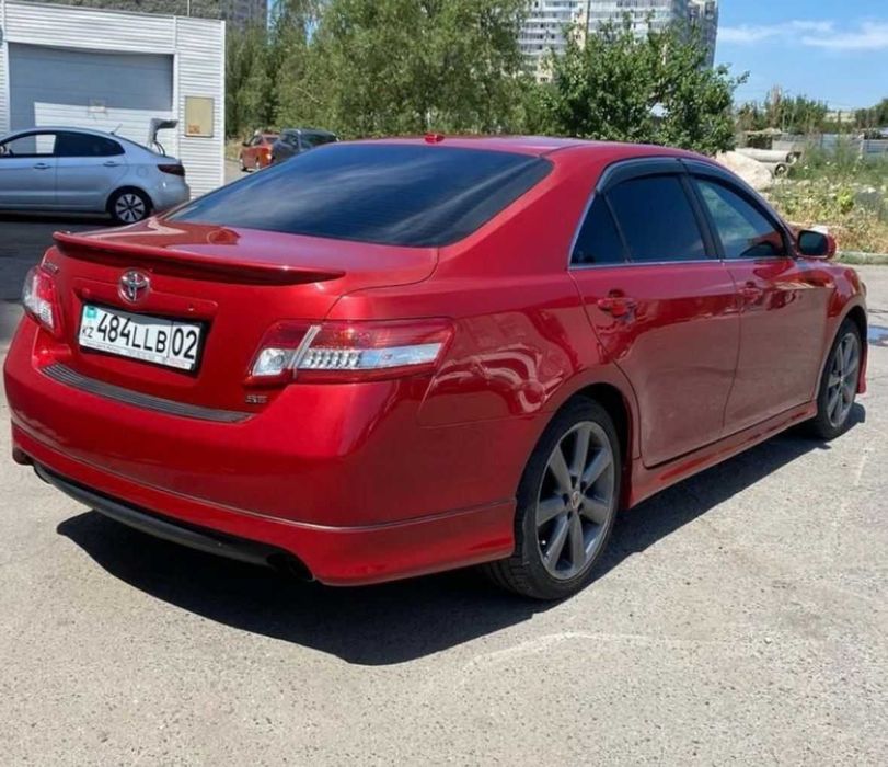Бампер накладки на тайота камри 40
