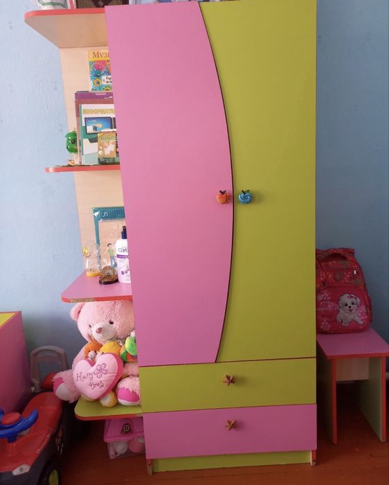 Продаётся  детская мебель