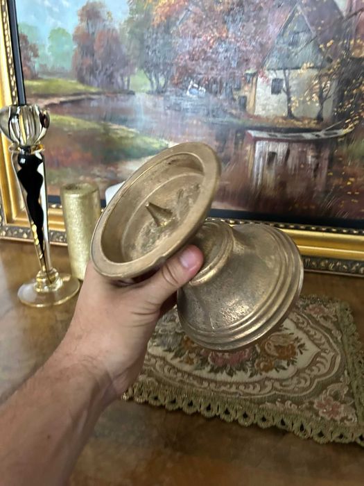 A151 Sfesnic masiv de bronz vechi 1kg 12cm h si 12d