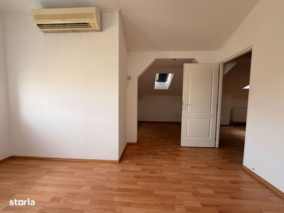 Casa + Garaj | Curte Libera