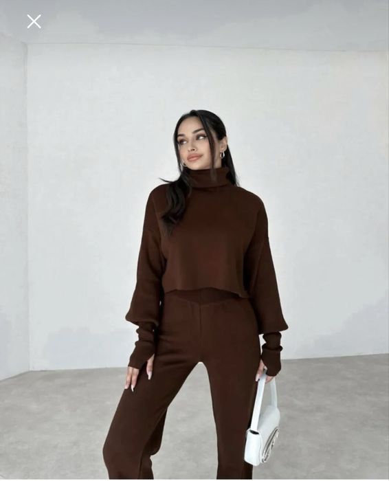 Дамски плетен комплект