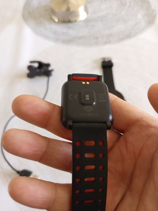 Смарт часовници с ново зарядно