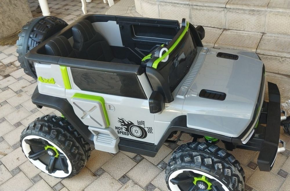 Bolalar uchun JEEP mashina sotiladi