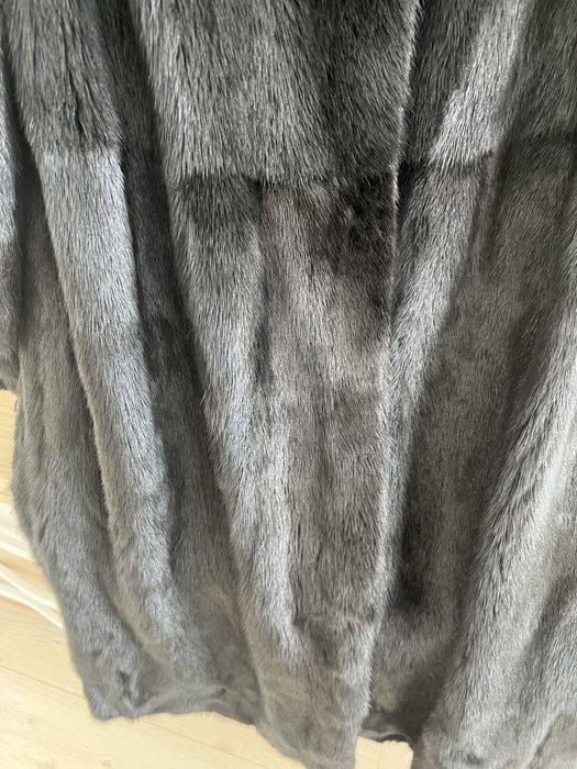 Продается шуба норка. Торг.