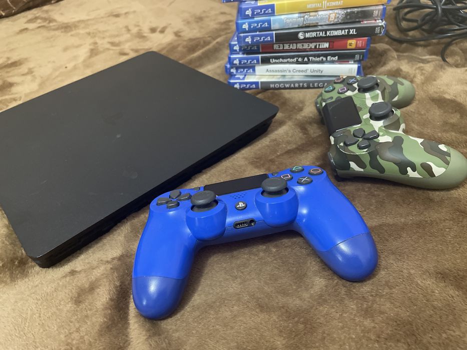 Playstation 4 slim