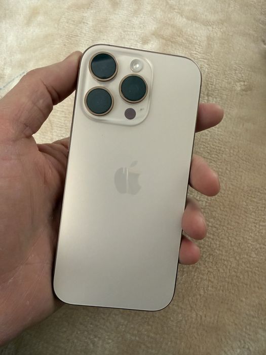 Iphone 16 pro Desert