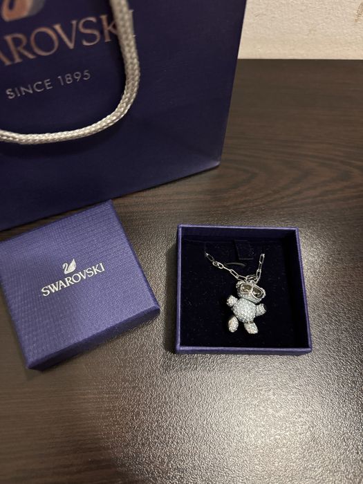 Оригинално колие Swarovski мече