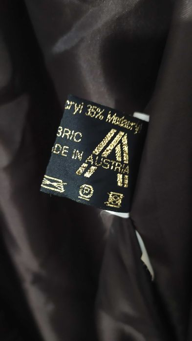 Чисто ново дамско палто с еко косъм марка Eybl. Размер M (42 EU)