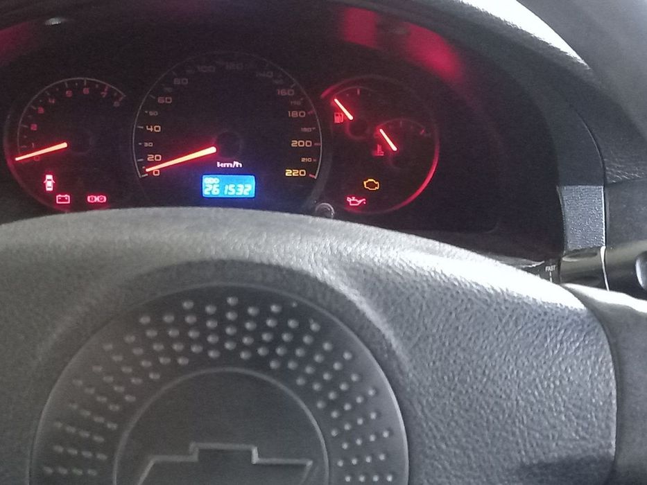 Chevrolet lasetti sotiladi