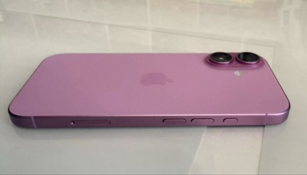 Айфон 16 Plus розовый