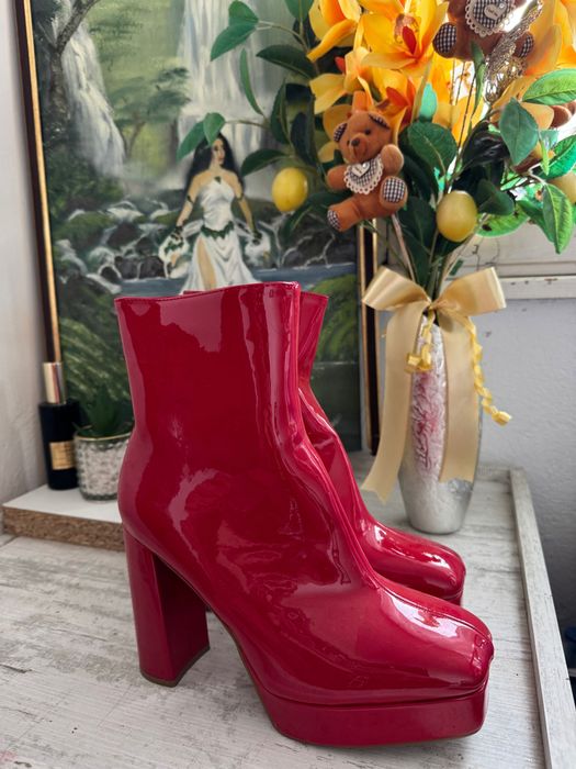 Обувки на дебел ток