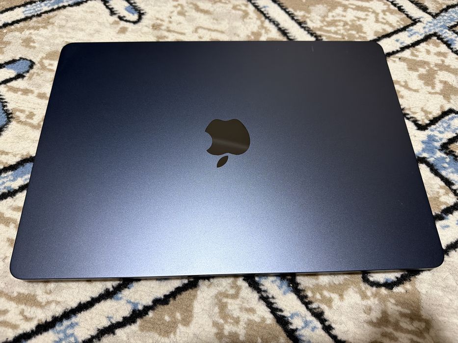 Macbook air M2 16/256