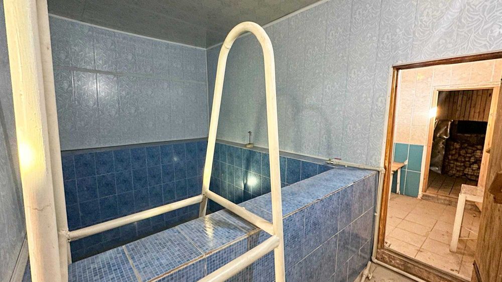 в Текели Баня-Сауна, Айгерим Д