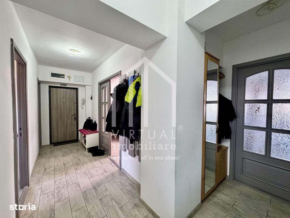 Apartament cu 3 camere, 75mp utili+3 balcoane, etaj 5/5, bloc cu lift