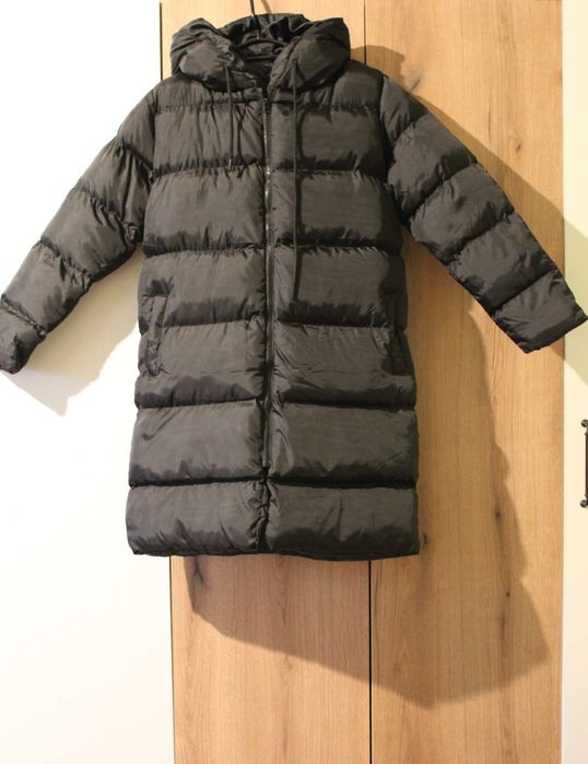 Дебело дълго яке с качулка