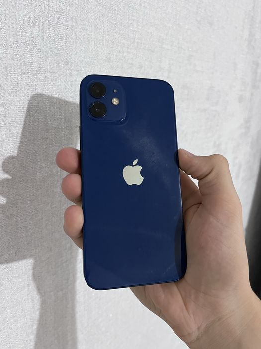 Продам iphone 12 айфон 12