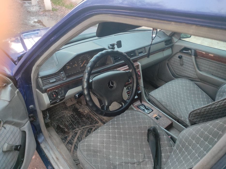 Мерседес W 124 атомат
