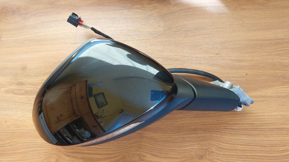 Oglinda Vw Golf 8 originala completa