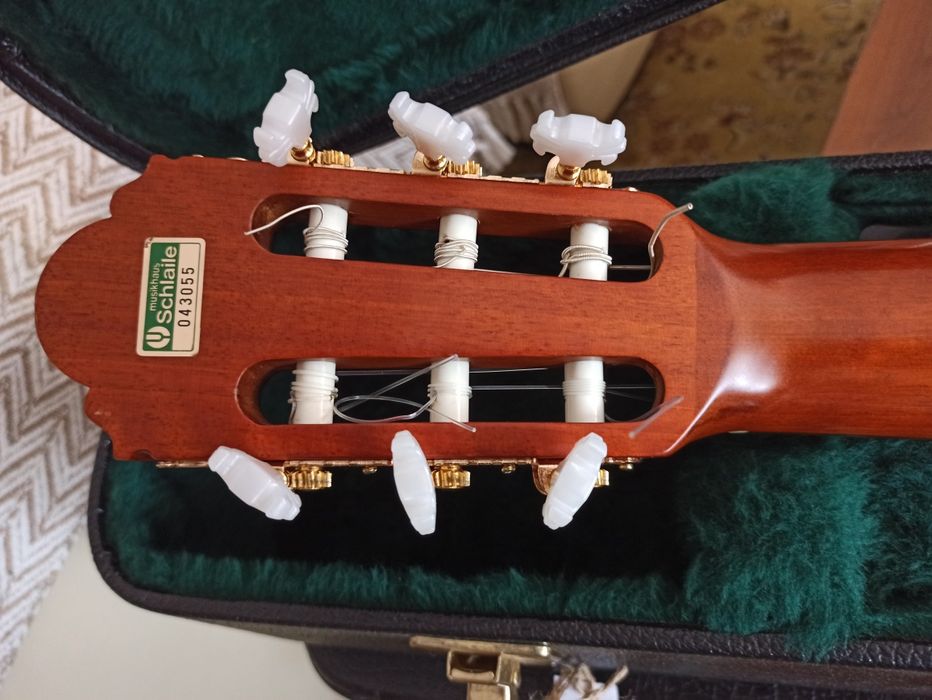 Chitara clasica Oakland, serie limitata