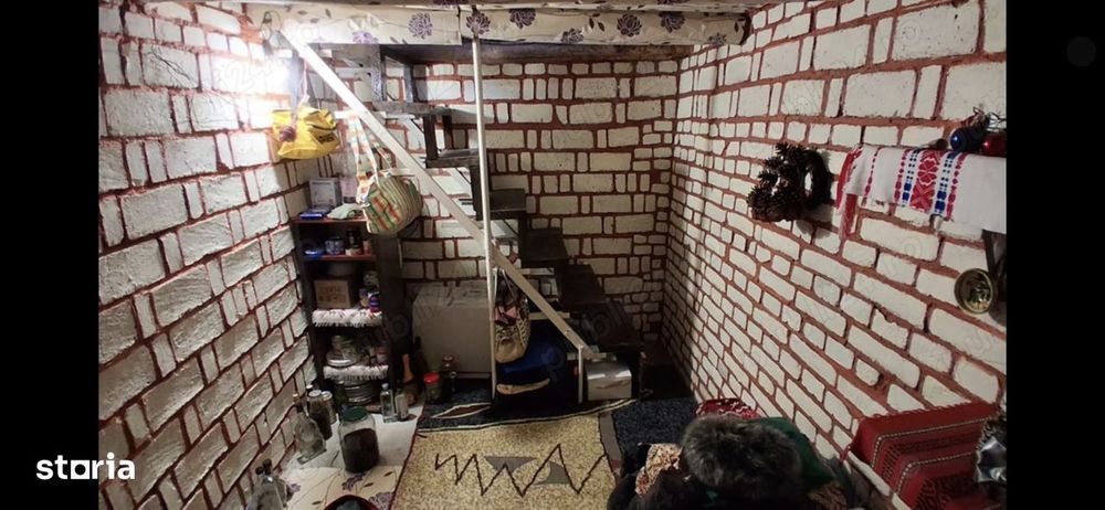 Casă de Vânzare cu 3 camere in zona Damaroaia-București. Noi sec.1