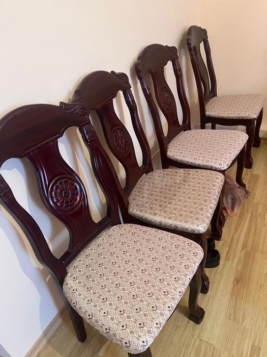 Продам стулья 10шт и стол