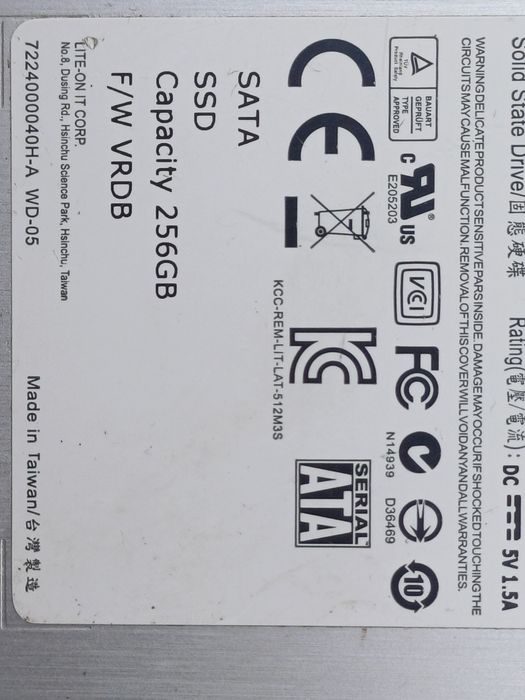 SSD Sata 256GB perfect functional. Este testat