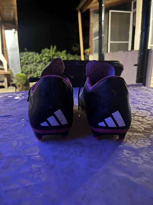 Продавам Бутонки Adidas.41 1/2