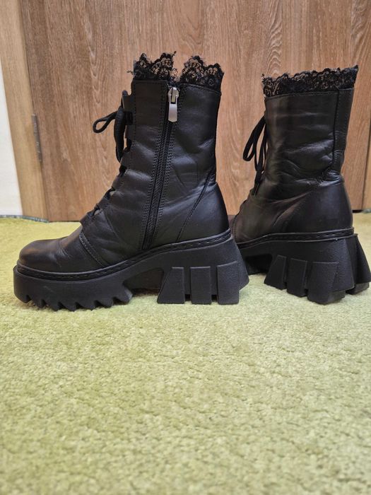 Дамски зимни боти