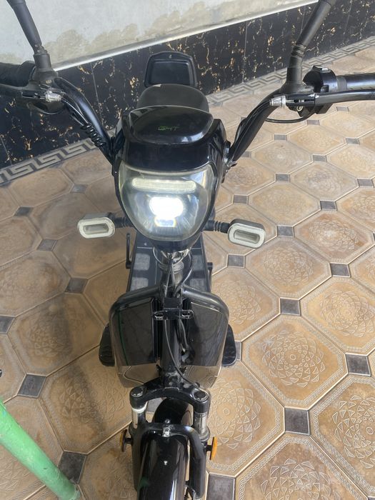 Skuter elektro sotiladi