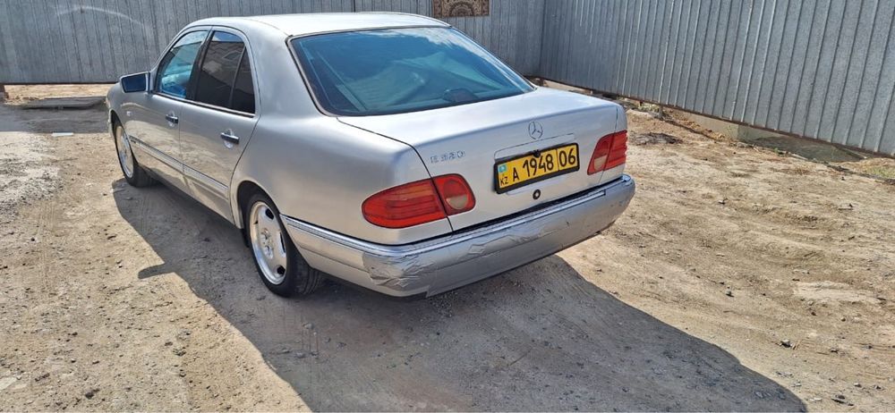 Мерседес Бенз 320