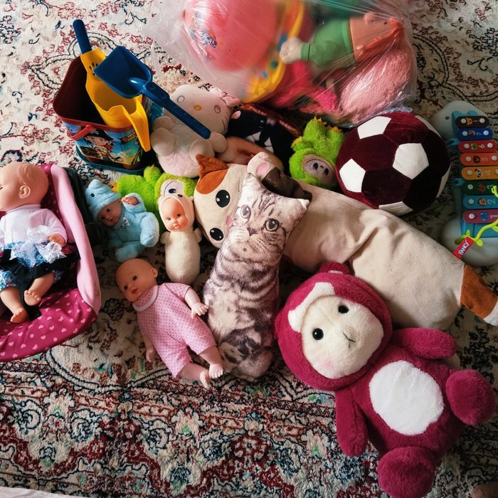 Срочно игрушки 2 пакета