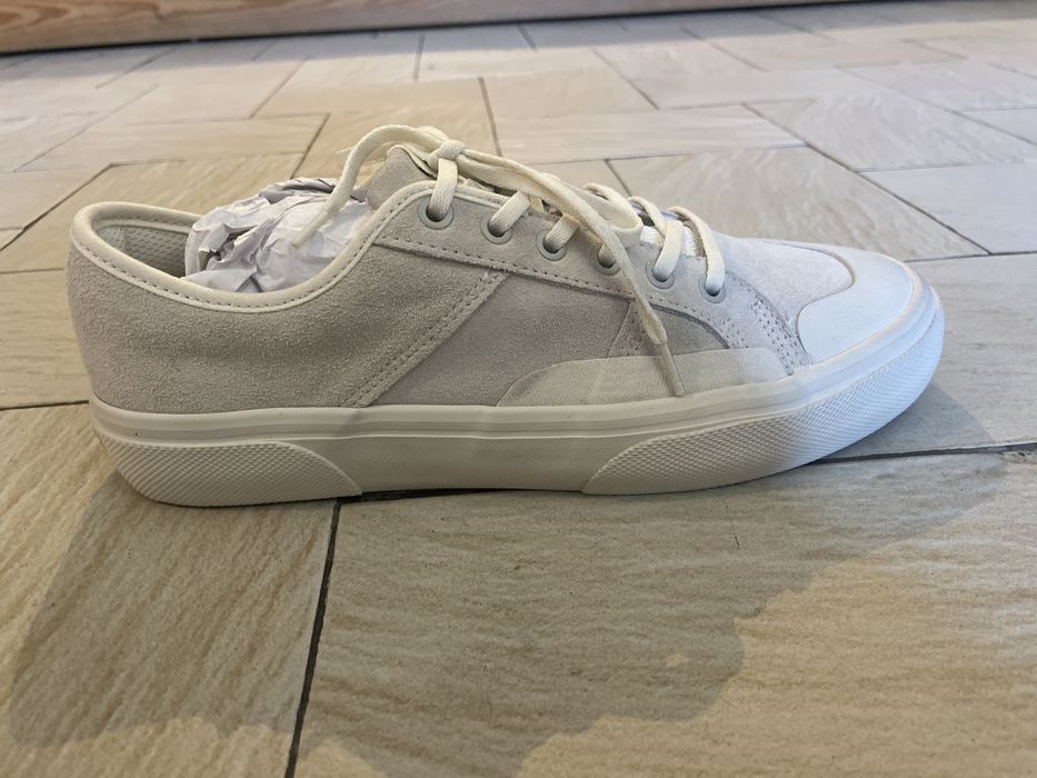 Adidasi GLOBE Australia noi nouti nepurtati