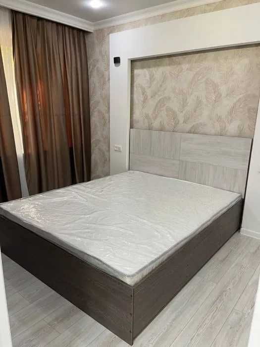 2х комнатная квартира в центре срочна Ц-4