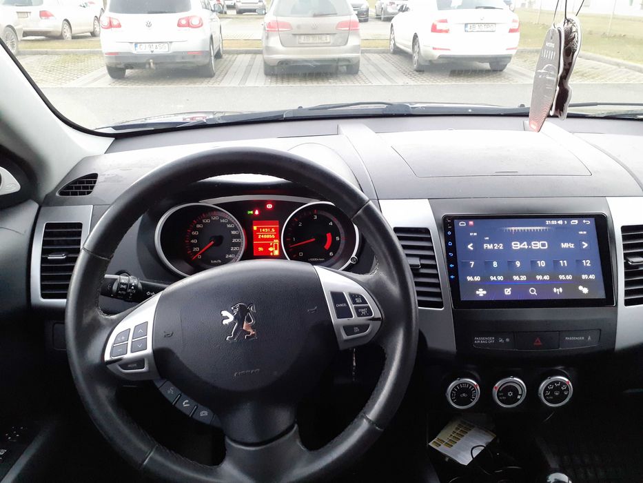 Peugeot 4007_2.2_manual