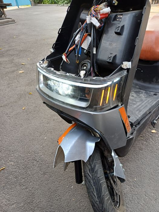 Продам электроскутер 800watt после дтп