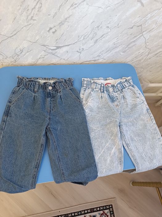 Продам джинсы на девочку